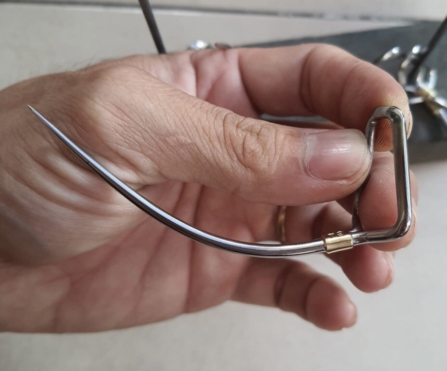 Cựa gà nòi 75 lai 25 thép Mỹ thông kim